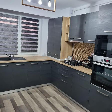 Luxury Apartments Bacău Eksteriør billede