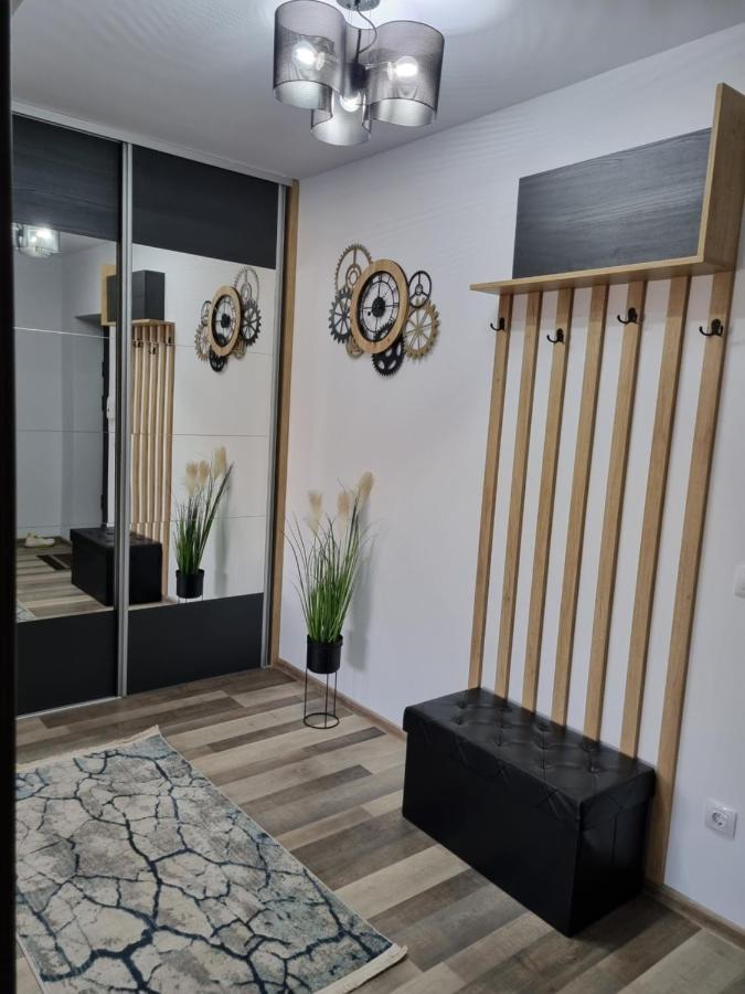 Luxury Apartments Bacău Eksteriør billede